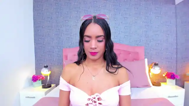 Natashalewis – [Xlovecam] Gorgeous Super Live Show – 2025-04-25 07:08:03