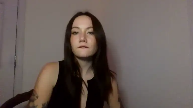 Miaholland – [Streamate] Sexy Girl Playing On Live Webcam Naked – 2025-08-27 21:25:00