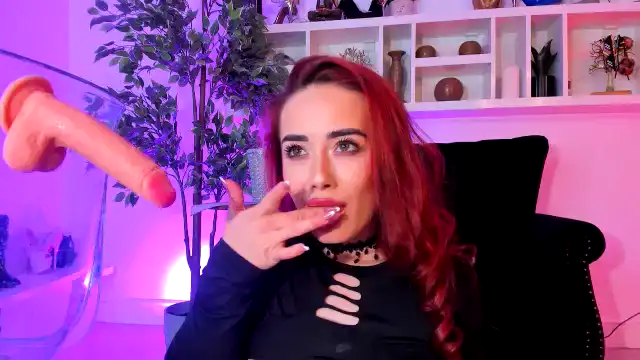 Millabootie – [Myfreecams] Gets Lucky Finger Girl Alone – 2025-03-27 09:33:55