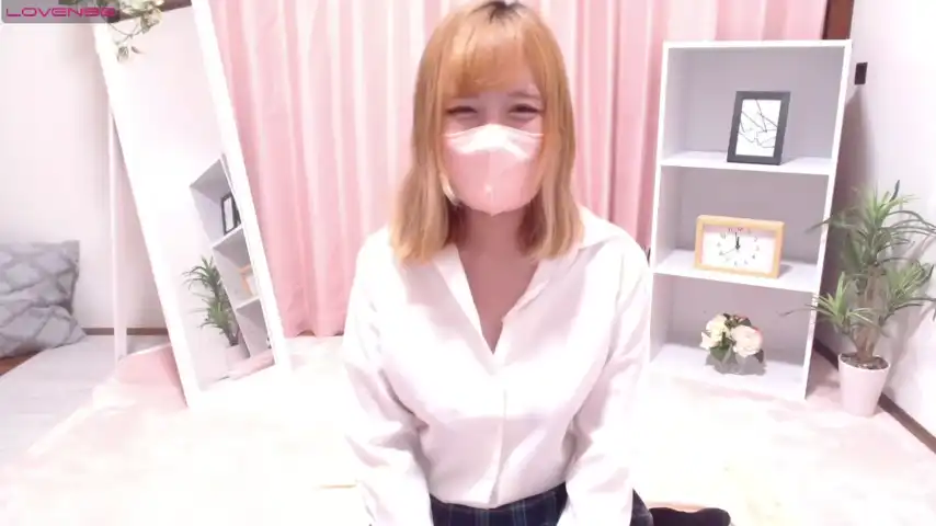 _yuixxo_ – [Stripchat] Pretty Cam Model Shaved Camgirl – 2025-09-17 22:36:30