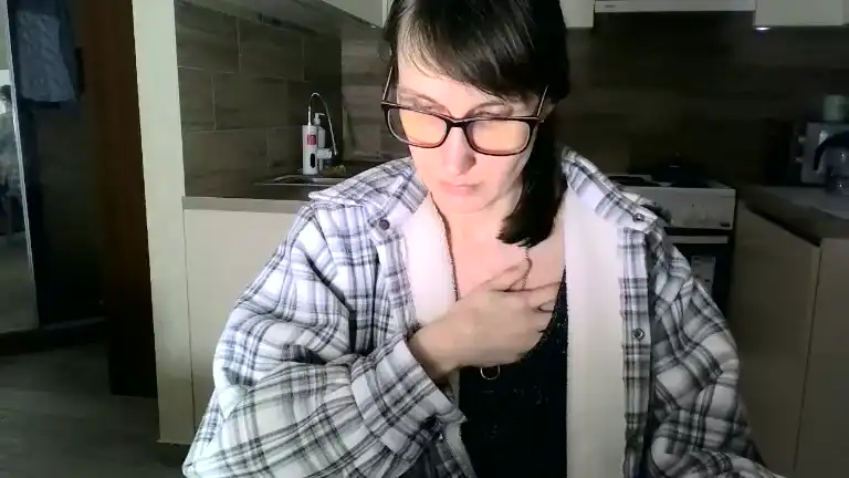 Maridream – [Streamate] Sexy Sister Hot Babe Strips Sexual Addiction – 2025-05-06 03:02:02