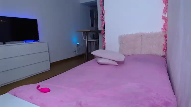 Kattyflexy – [Streamate] Blowjob Role-play Gets Lucky – 2025-01-06 17:04:05