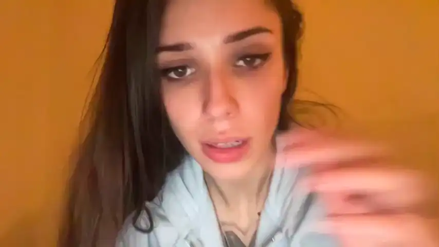 Ariacutiee – [Chaturbate] Oral Sweet Girl Best – 2025-03-25 06:54:49