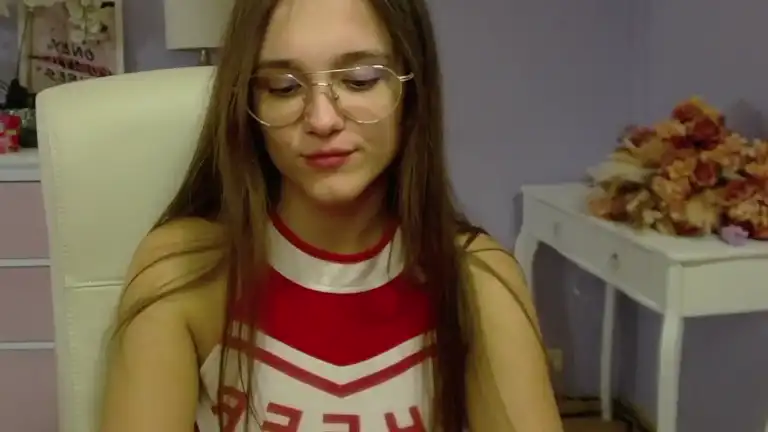 Emillyklein – [Streamate] Cam Video Pvt Fun – 2025-01-07 10:39:43
