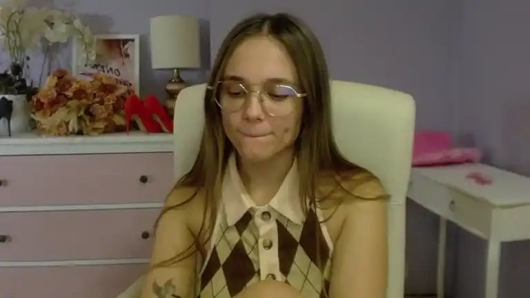 Emillyklein – [Streamate] Pussy Playful Hot Parts – 2025-07-29 11:15:05