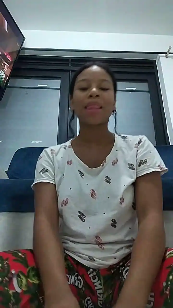 Sexyoung777 – [Cam4] Home Alone Domi Big Tip Goal – 2025-01-31 16:23:48