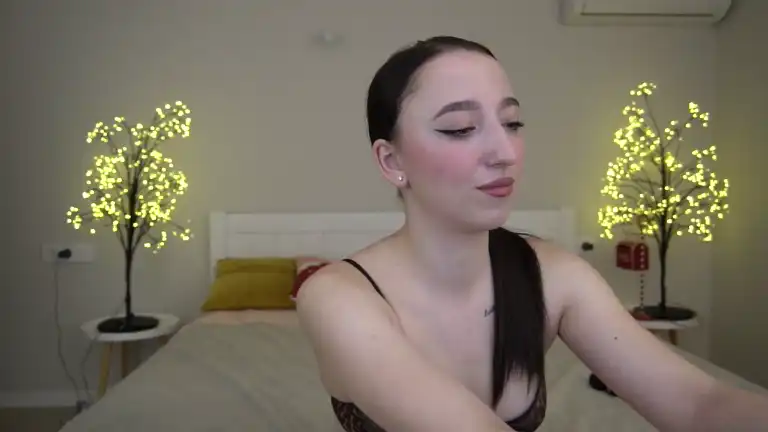 Monamourr – [Streamate] Best Closeup Ride – 2025-05-20 01:57:17