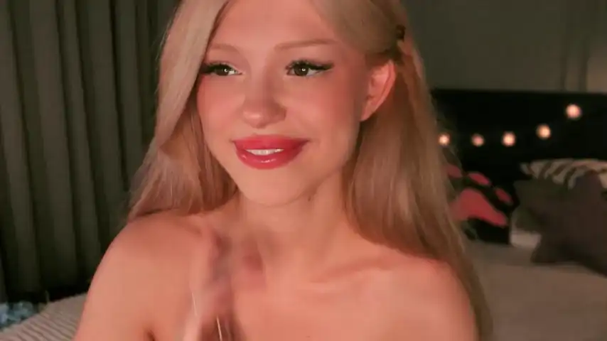 Bunnylia__ – [Chaturbate] Shaved Web Model Spy Video – 2025-01-09 05:01:45
