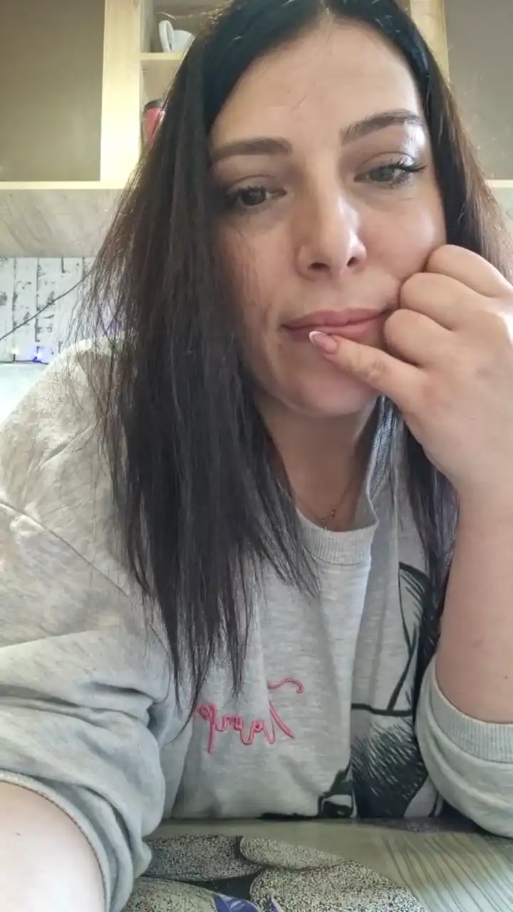 Adina_sexy – [Cam4] Hidden Body Chat – 2025-01-25 15:57:11