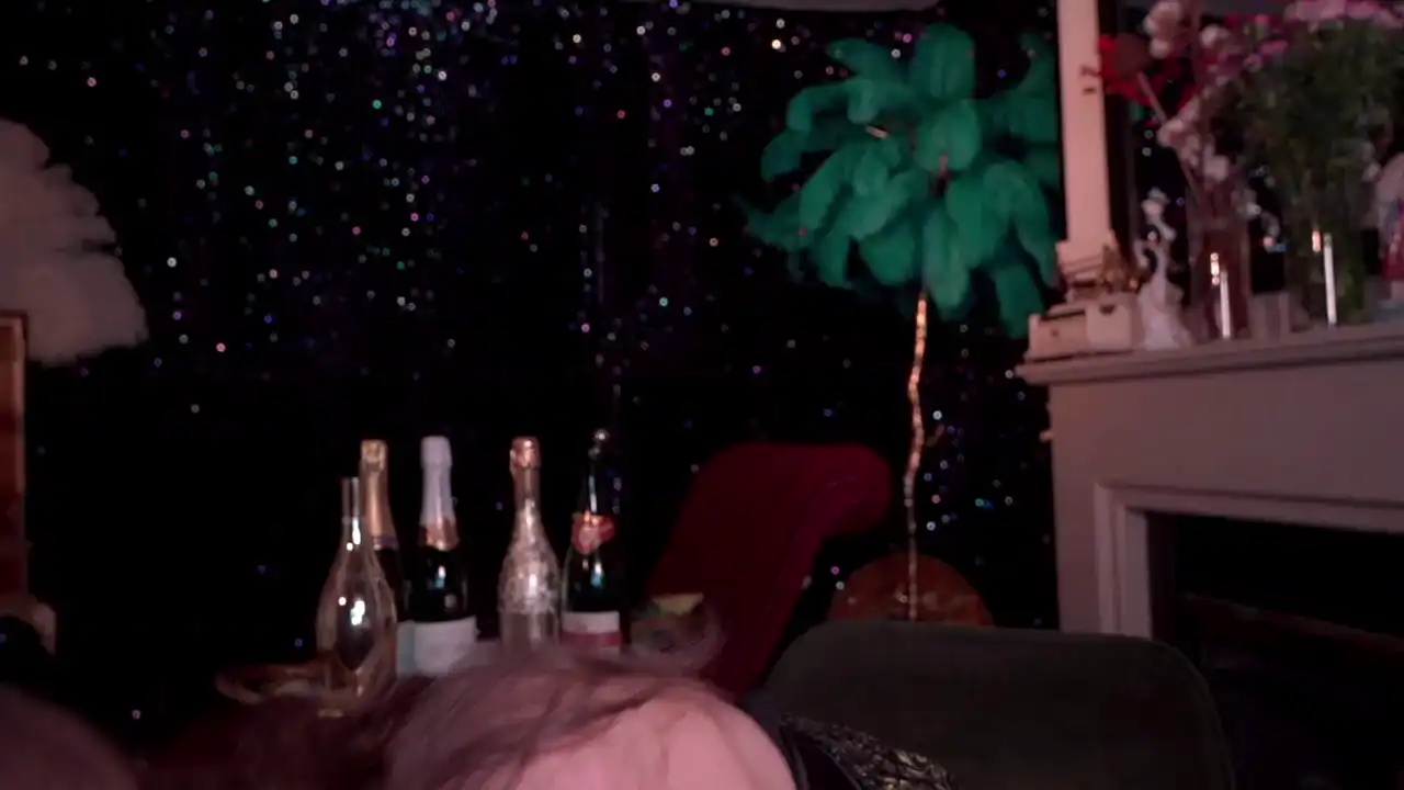 Agenttease – [Myfreecams] Gorgeous Surprise Body – 2025-11-20 04:29:14