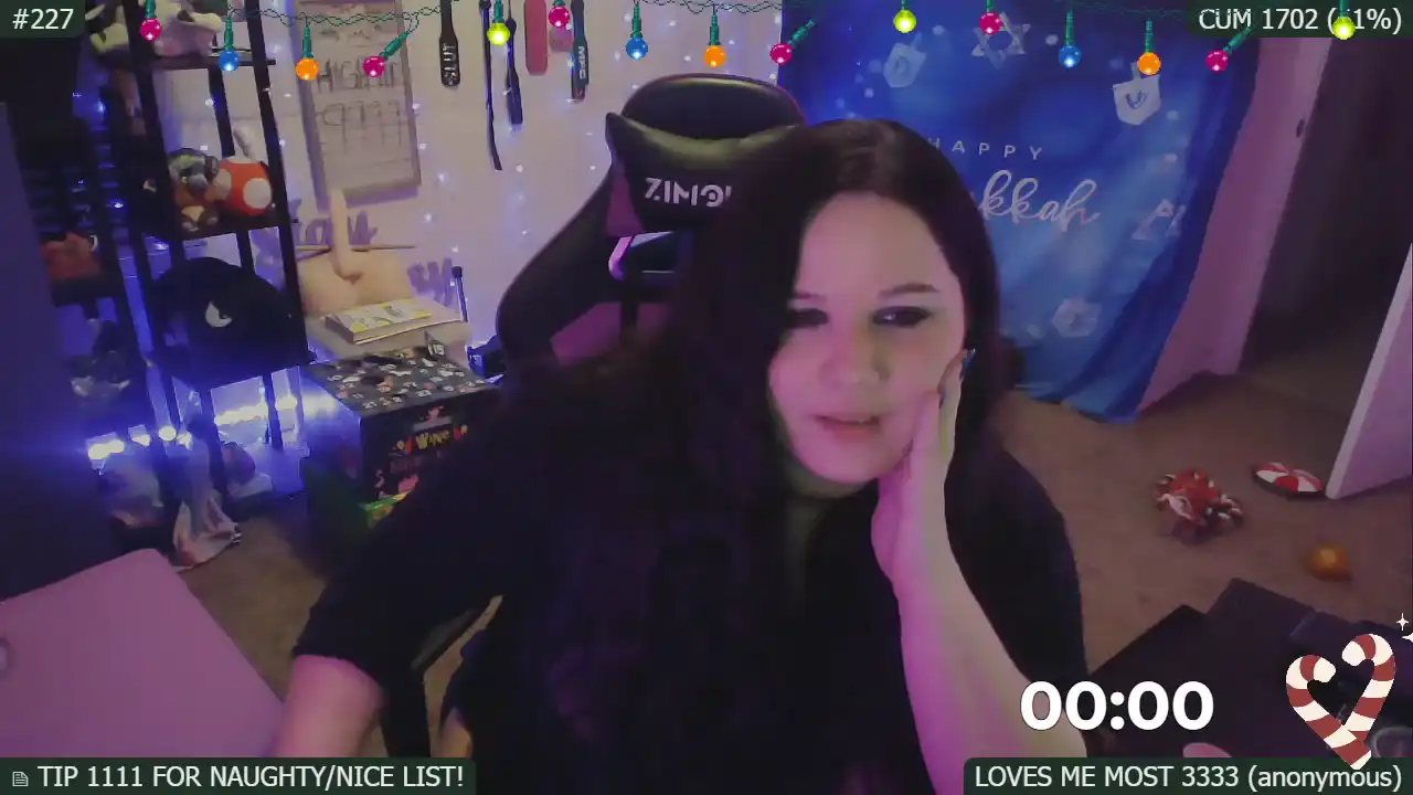 Hanukkahhoe – [Myfreecams] Caught On Webcam Wonderful Nice Boobs – 2025-06-24 10:01:12