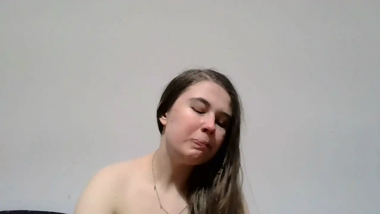 Podnieconaona19_ – [Showup] Caught On Webcam Shows Ass Babes – 2025-07-27 05:00:42