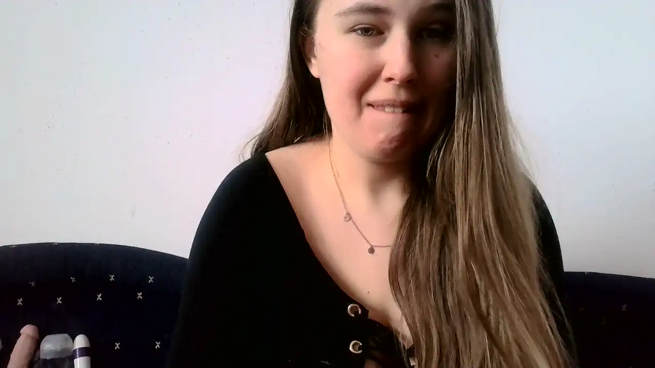 Podnieconaona19_ – [Showup] Wet Pretty Face New Video – 2025-03-30 20:01:43