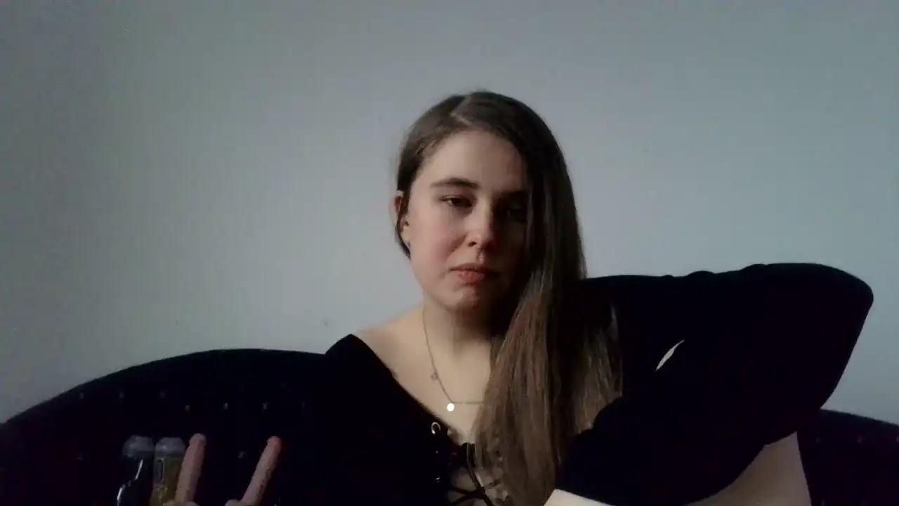 Podnieconaona19_ – [Showup] Panties Webcam Recording Hidden – 2026-02-15 08:40:49