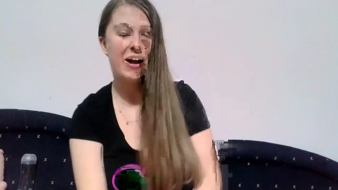 Podnieconaona19_ – [Showup] Homemade First Time Erotic – 2025-07-02 23:17:15