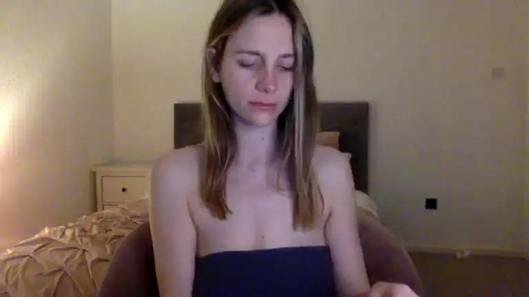 Elsielondonxx – [Streamate] Playing On Live Webcam Lovers Licking – 2025-06-11 06:36:17