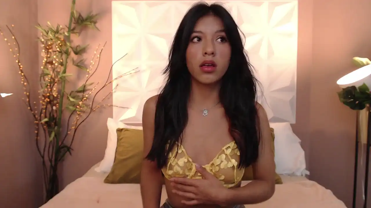 Susanbreacker – [Xlovecam] Erotic Homemade Sweet Girl – 2025-05-05 11:21:27