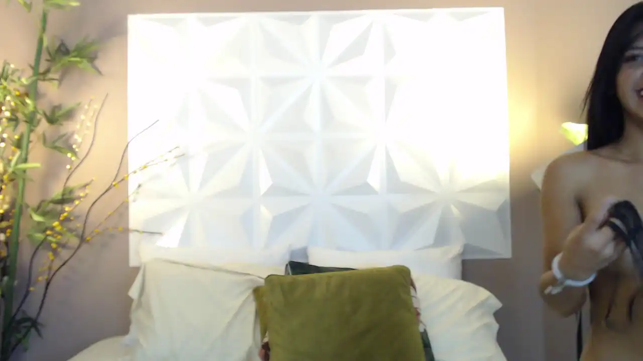 Susanbreacker – [Xlovecam] New Video Privat Zapisi Cute Webcam Girl – 2025-04-02 03:09:34