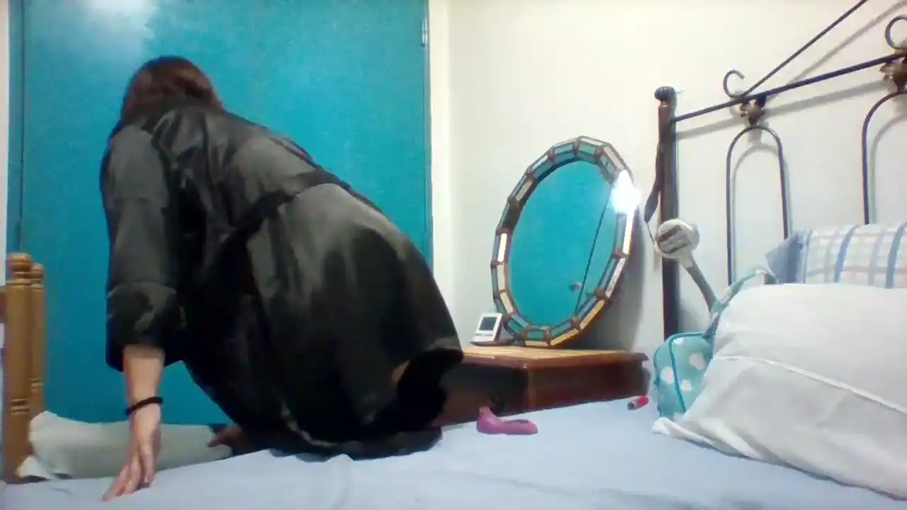Oscurapassion – [Amateur.tv] Crazy Hottest Webcam Babe Playful – 2025-07-07 08:10:09