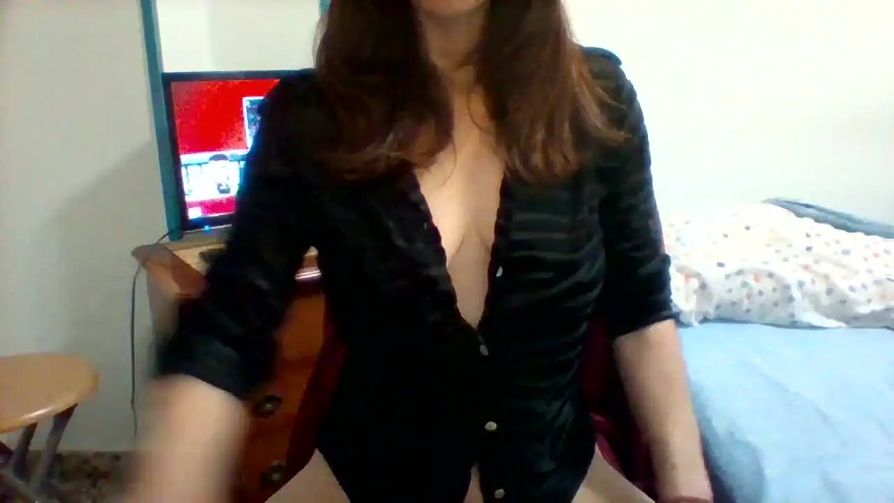 Oscurapassion – [Amateur.tv] Mouth Striptease Crazy Goal – 2026-05-04 02:39:20