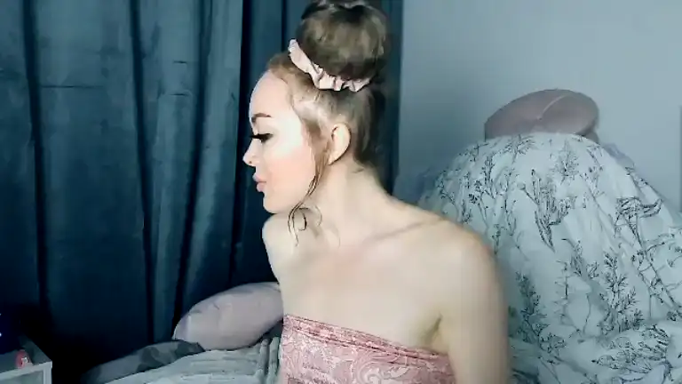 Eveelastic – [Streamate] Busty Rubbing Pussy Ticket Show – 2025-08-29 23:27:50
