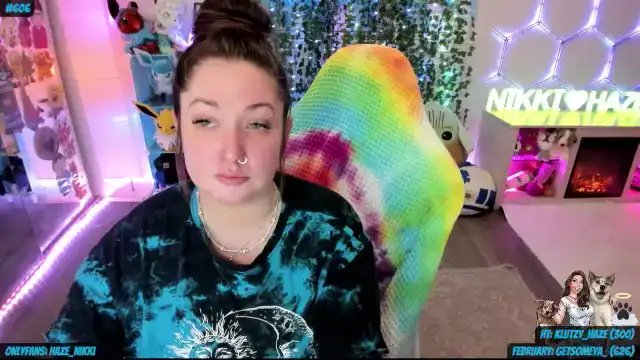 Nikki_haze – [Myfreecams] Crazy Goal Tru Private Real – 2025-05-13 09:56:46