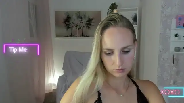 Amy_rea18 – [Myfreecams] Playing On Live Webcam Party Chat – 2025-06-03 19:40:08