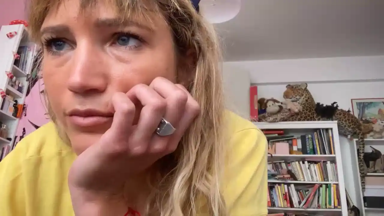 Afrodite1992 – [Cam4] Teases Interactive Toy Insane Orgasm – 2025-02-28 18:09:01