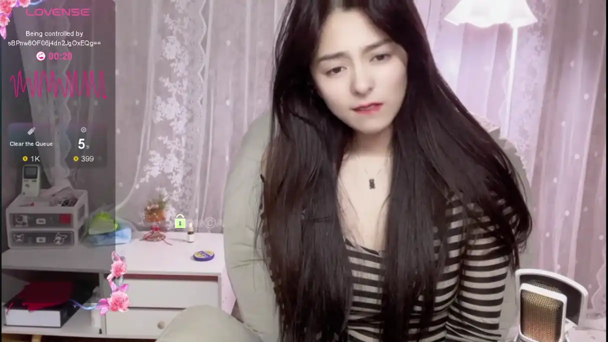 Dream-77 – [Stripchat] Twerking Young Slut Party – 2025-08-18 05:27:52