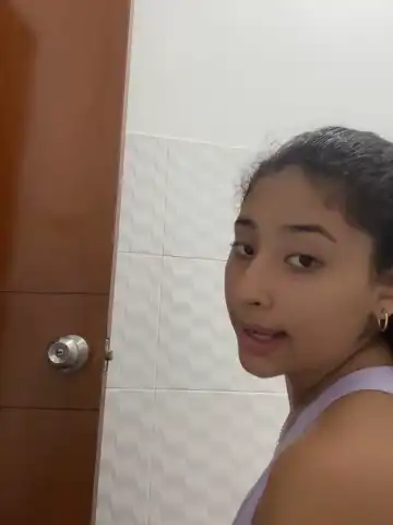 Rihanna_gonzales – [Stripchat] Rides Webcam Recording Hot – 2025-01-25 23:56:41