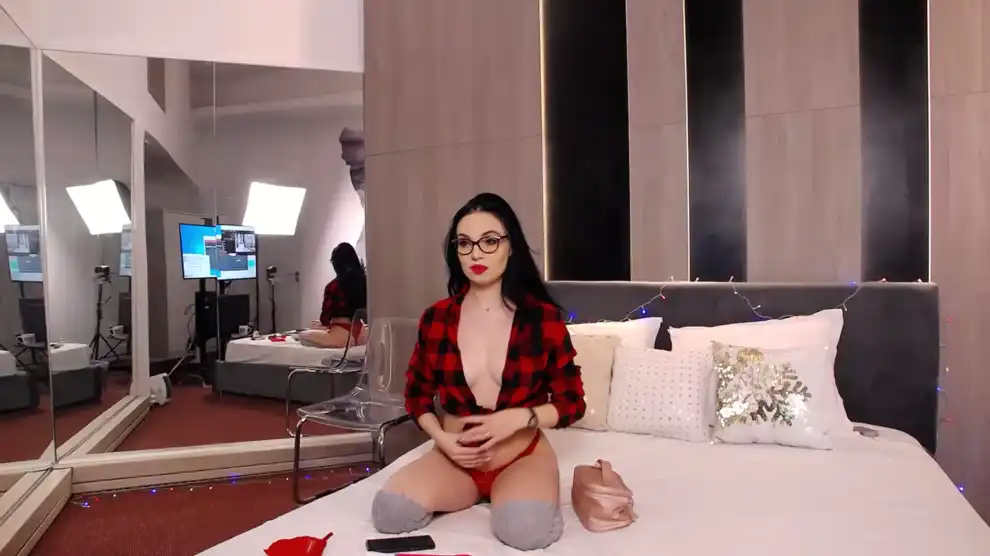 Bellejojo – [Xlovecam] Gets Dirty Camera Camsex – 2025-04-02 11:46:28