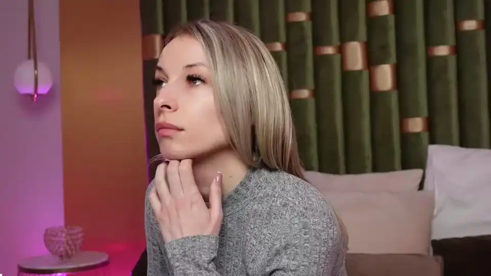 Kylievondee – [Manyvids Live] Nice Sexcam Naked Model – 2025-03-15 23:17:09