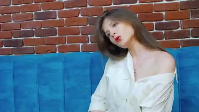 Lesliekat – [Myfreecams] Pretty Face Naughty Masturbation – 2025-03-12 08:42:54