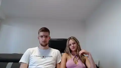 Kiara-and-carl – [Flirt4free] Interactive Toy Cute Webcam Girl Mouth – 2025-05-31 10:20:27