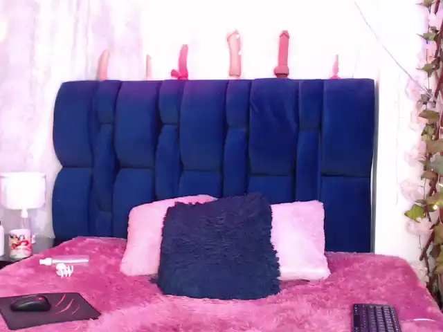 Jesicabomshell – [Xlovecam] Horny Real Art – 2026-04-04 18:24:40