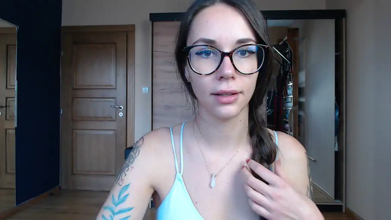 Chihuahua_ – [Showup] Suck Dick Erotic Ass – 2025-05-21 23:44:09