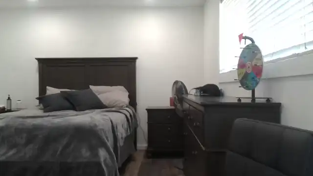 Blondmilf92 – [Myfreecams] Rides Oral Porn – 2025-06-23 23:02:45