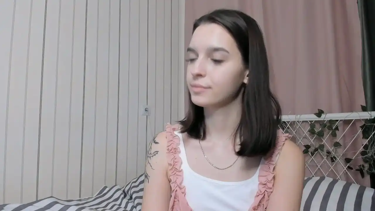 Aislybride – [Stripchat] Real Webcam Fuck Her Hard – 2025-07-10 16:39:56