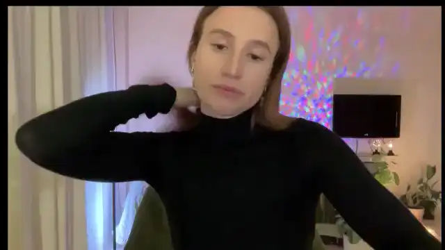 Lovelybvnny – [Myfreecams] Busty Blowjob Finger – 2025-01-15 10:36:48