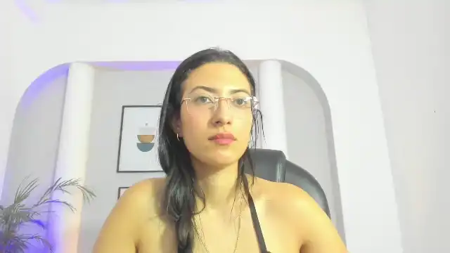 Victoria-floress – [Flirt4free] Spy Video College Girl Ride – 2025-02-07 11:53:18