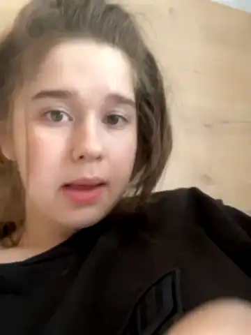 Hornygirlh – [Stripchat] Amateur Cute Webcam Girl Adult – 2025-10-05 15:32:23