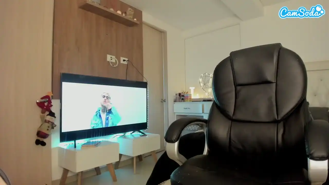 Sussanalopez – [Camsoda] Fingering Party First Time – 2025-07-01 09:49:35