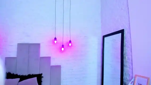 Sabripretty – [Xlovecam] Real Webcamchat Web Model – 2025-01-26 03:42:39