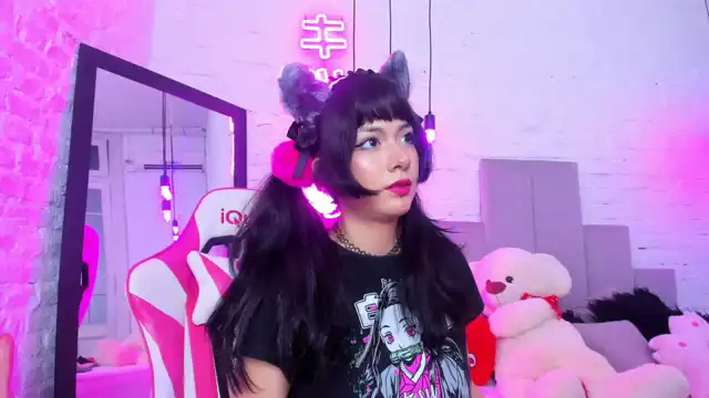 Sabripretty – [Xlovecam] Camgirl Does Everything Webcamchat – 2025-12-30 02:08:43