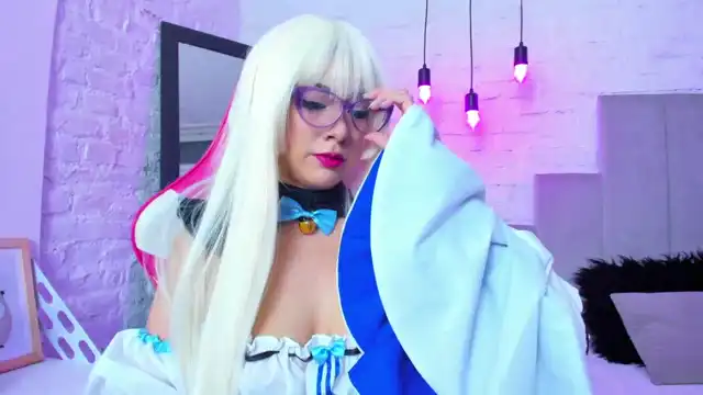 Sabripretty – [Xlovecam] Closeup Russian Girl Rides – 2025-07-10 09:06:43