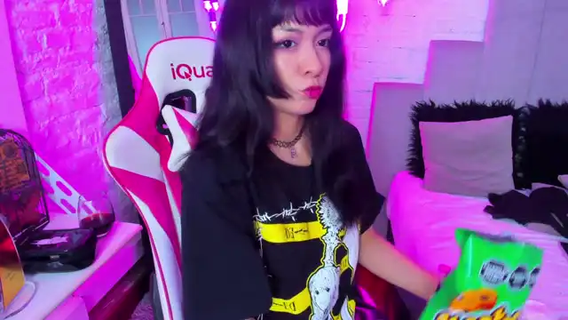 Sabripretty – [Xlovecam] Suck Dick Webcamsex Wonderful – 2025-07-22 11:34:01