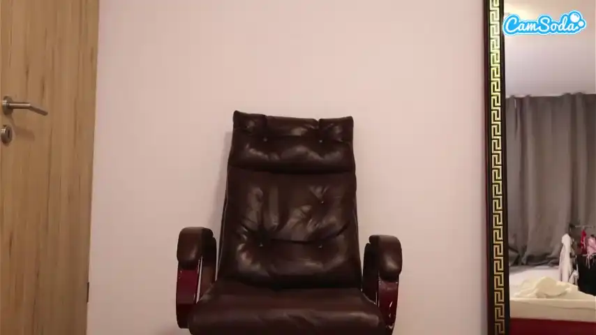 Adalline – [Camsoda] Ticket Show Ass Masturbate – 2025-06-23 16:56:56