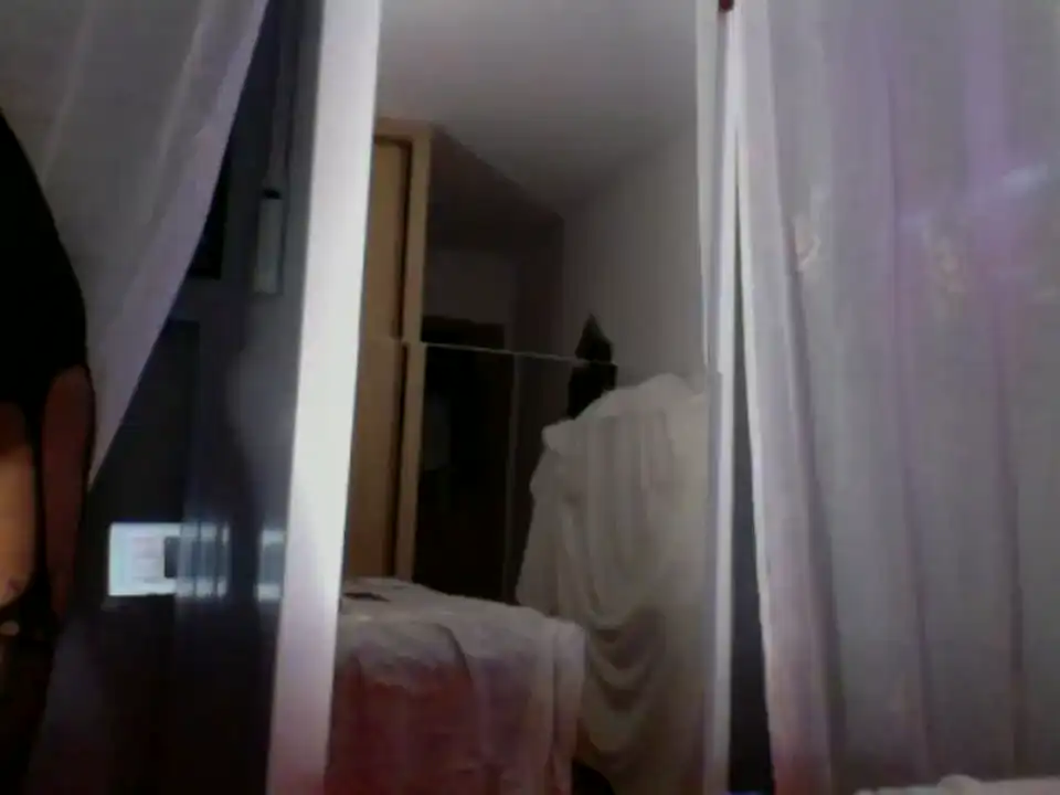 Nixmad – [Amateur.tv] Babe Super Wonderful – 2025-07-15 17:52:54