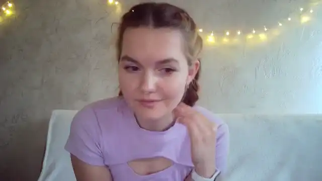Berrygoddess – [Myfreecams] Young Slut Natural Big Tip Goal – 2025-03-30 13:39:35