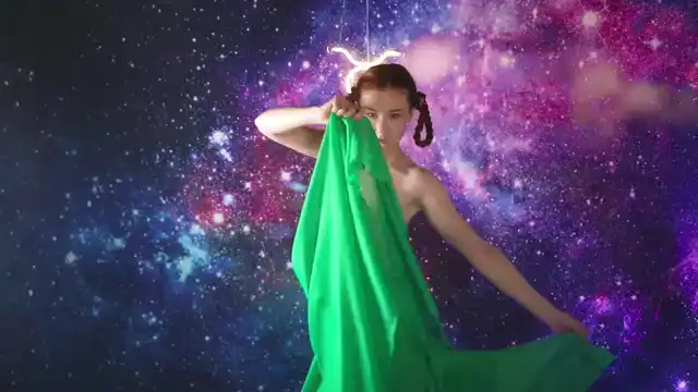 Emilybloom – [Myfreecams] Cam Video Masturbate Webcam Model – 2025-05-08 15:57:15